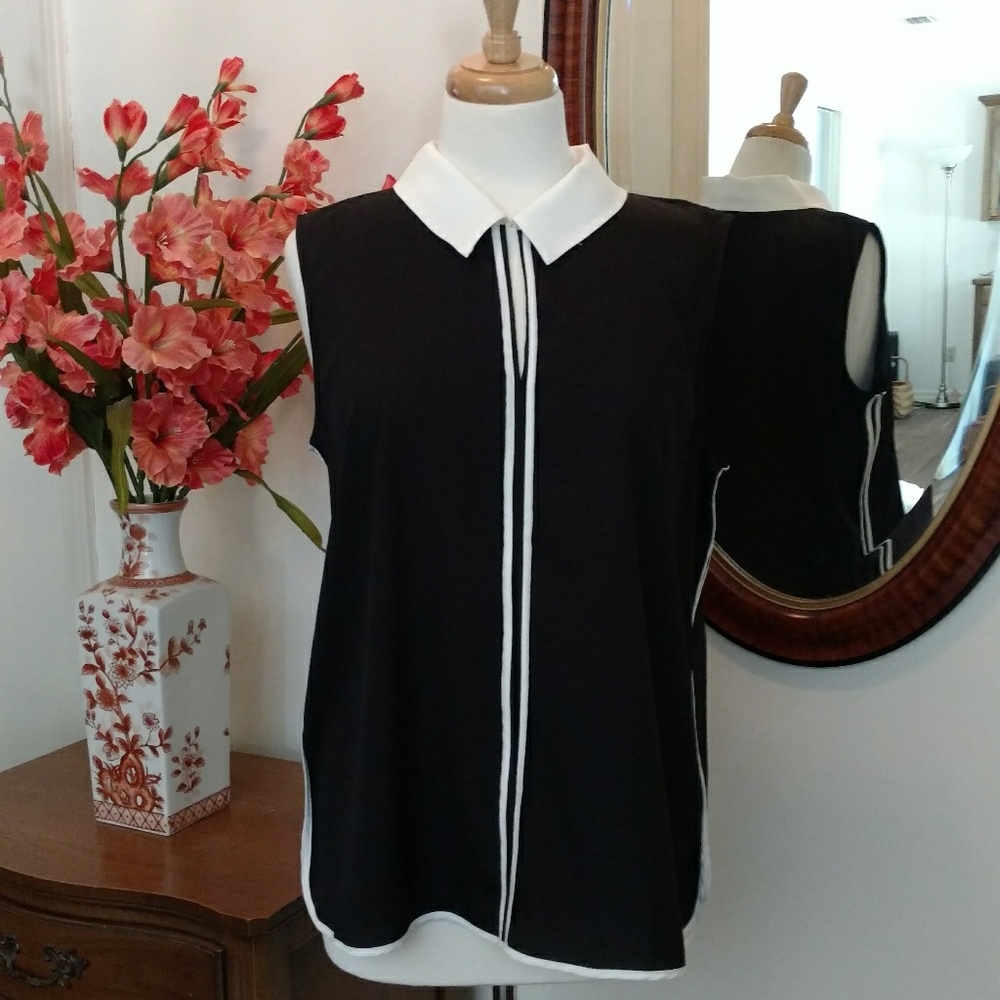 Karl Lagerfeld Top NWOT